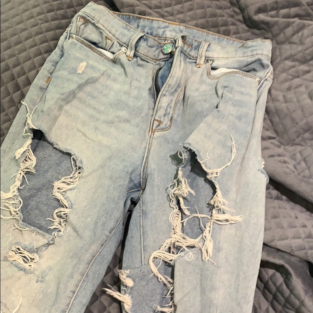 BDG mom Jean -destroyed, light wash